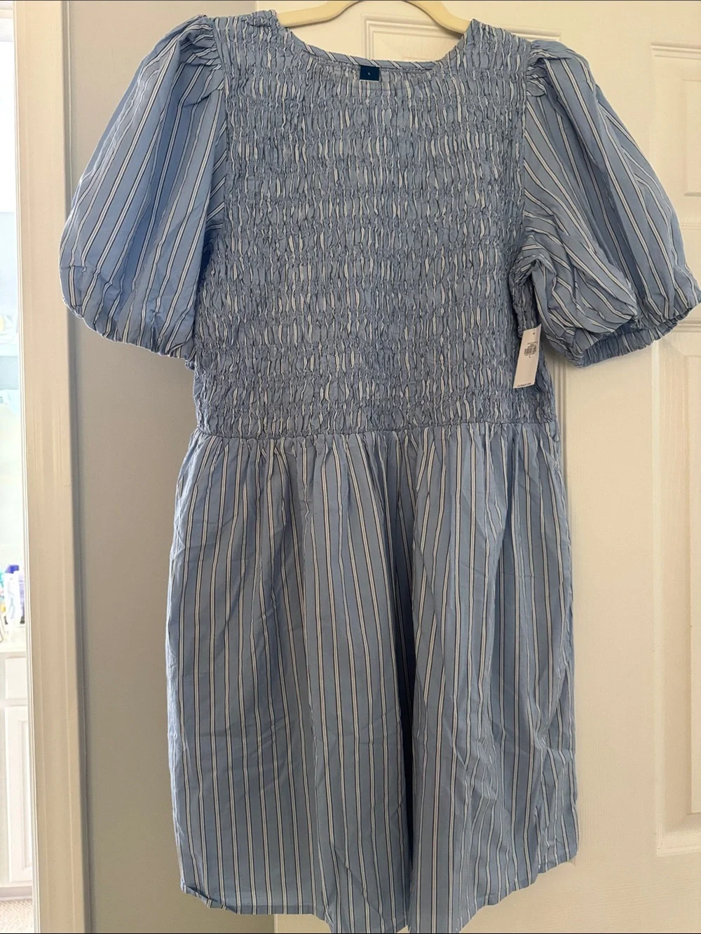 Old Navy Light Blue Striped Smocked Mini Dress - Picture 1 of 2